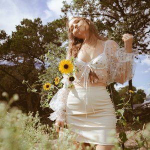 Meet your Posher, Azadeh